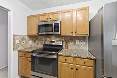 5914 Freemans Farm Street, San Antonio, TX 78233 - Photo 15