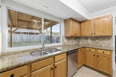 5914 Freemans Farm Street, San Antonio, TX 78233 - Photo 13