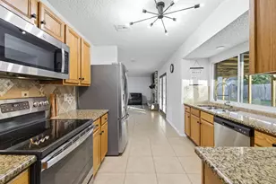 5914 Freemans Farm St, San Antonio, TX 78233 - Photo 11