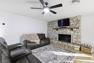 5914 Freemans Farm Street, San Antonio, TX 78233 - Photo 19