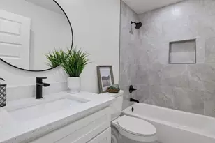 609 S Ayers Ave, Fort Worth, TX 76103 - Photo 9