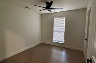 1906 Buffalo Bend Dr, Lewisville, TX 75067 - Photo 9