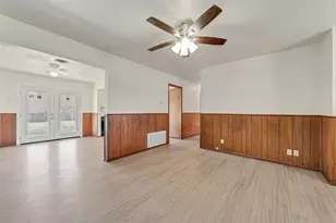 111 Joyce Dr, Argyle, TX 76226 - Photo 5