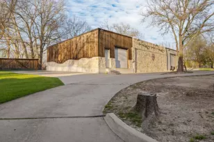 689 Jim Cannon Rd, Van Alstyne, TX 75495 - Photo 5