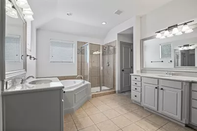 2561 Fountain Cove, Carrollton, TX 75006 - Photo 13