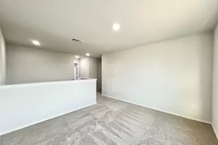 872 Eagles Nest Dr, Cleburne, TX 76031 - Photo 19