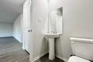 872 Eagles Nest Dr, Cleburne, TX 76031 - Photo 7