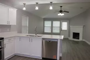 1425 Knottingham Dr, Little Elm, TX 75068 - Photo 5