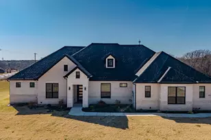 1001 Henry Wy, Springtown, TX 76082 - Photo 1