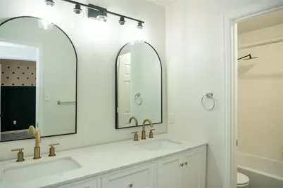 6401 Richmond Court, Rowlett, TX 75089 - Photo 15