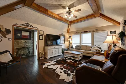 1916 Mill Run Drive, Arlington, TX 76006 - Photo 11