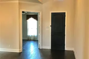 408 Paluxy Dr, Irving, TX 75039 - Photo 3