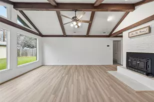 1709 Princeton Dr, Arlington, TX 76015 - Photo 9