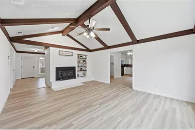 1709 Princeton Drive, Arlington, TX 76015 - Photo 5