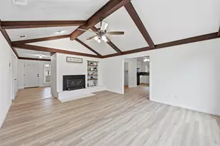 1709 Princeton Dr, Arlington, TX 76015 - Photo 5