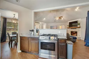 2004 Cedar Crest Blvd, Dallas, TX 75203 - Photo 7