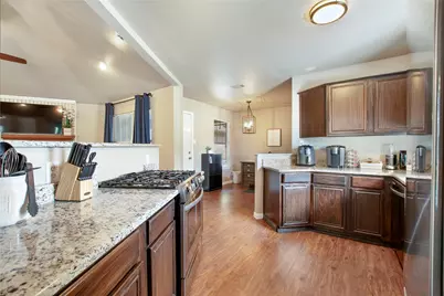 2004 Cedar Crest Boulevard, Dallas, TX 75203 - Photo 9