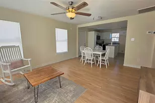 805 Adkins St, Bowie, TX 76230 - Photo 5