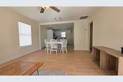 805 Adkins Street, Bowie, TX 76230 - Photo 7