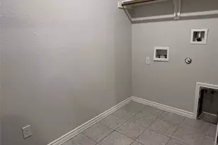 804 Peaceful Brk Dr, Fort Worth, TX 76140 - Photo 13