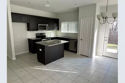 804 Peaceful Brook Drive, Fort Worth, TX 76140 - Photo 5