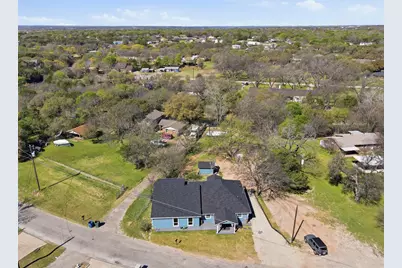 2808 Sky Harbour Drive, Granbury, TX 76049 - Photo 27