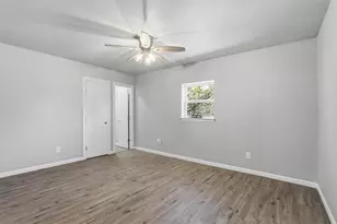 2808 Sky Harbour Dr, Granbury, TX 76049 - Photo 9