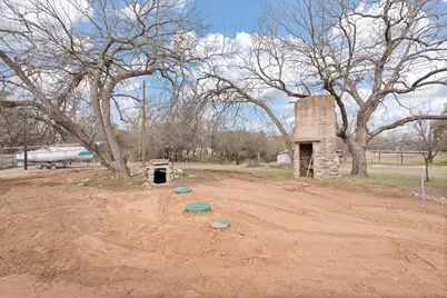 2808 Sky Harbour Drive, Granbury, TX 76049 - Photo 29