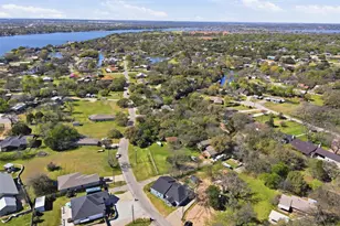 2808 Sky Harbour Dr, Granbury, TX 76049 - Photo 25