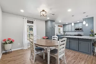 2808 Sky Harbour Dr, Granbury, TX 76049 - Photo 11