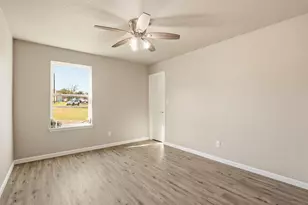 2808 Sky Harbour Dr, Granbury, TX 76049 - Photo 25