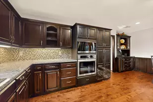 922 S Greenstone Ln, Duncanville, TX 75137 - Photo 9