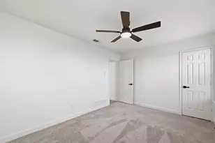 2810 Harvest Lake Dr, Irving, TX 75060 - Photo 21