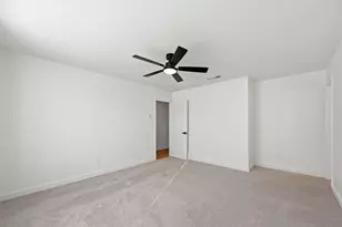 2810 Harvest Lake Dr, Irving, TX 75060 - Photo 13