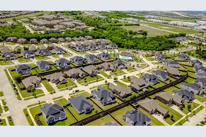 9728 Hickory Hill Road, Frisco, TX 75035 - Photo 31