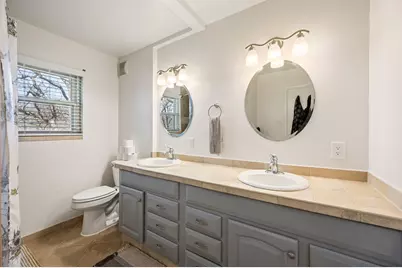 3905 Shady Creek Drive, Euless, TX 76040 - Photo 19