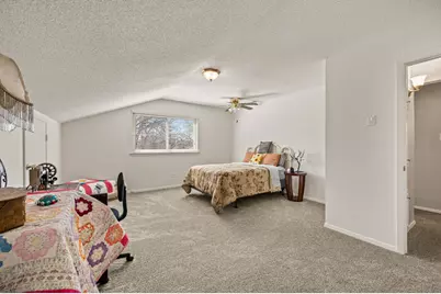 3905 Shady Creek Drive, Euless, TX 76040 - Photo 23