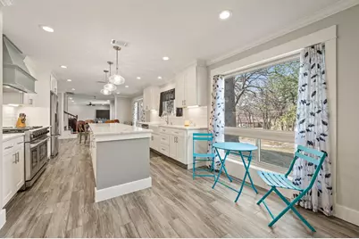 3905 Shady Creek Drive, Euless, TX 76040 - Photo 13