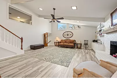 3905 Shady Creek Drive, Euless, TX 76040 - Photo 15