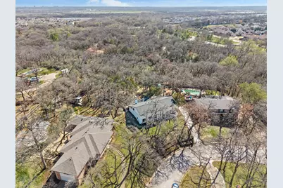 3905 Shady Creek Drive, Euless, TX 76040 - Photo 5