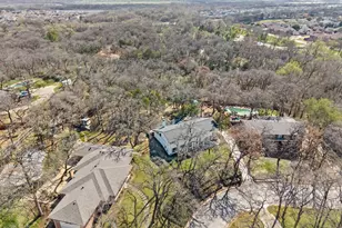 3905 Shady Creek Dr, Euless, TX 76040 - Photo 5