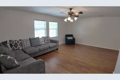 2510 Larchmont Drive, Mesquite, TX 75150 - Photo 9