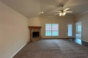 1835 Woodchase Dr, Fort Worth, TX 76120 - Photo 11