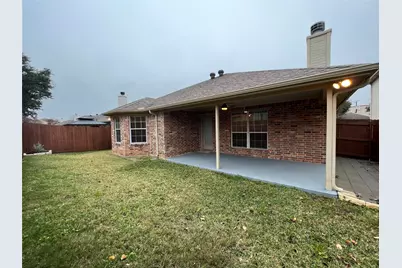 1835 Woodchase Drive, Fort Worth, TX 76120 - Photo 11