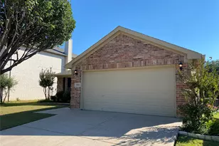 1835 Woodchase Dr, Fort Worth, TX 76120 - Photo 1