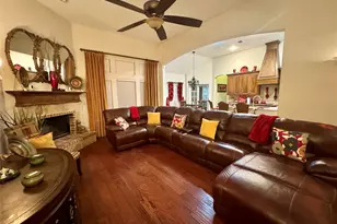 613 Buelwood Ct, DeSoto, TX 75115 - Photo 7