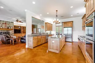 643 County Rd 2255, Telephone, TX 75488 - Photo 15