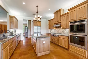 643 County Rd 2255, Telephone, TX 75488 - Photo 13
