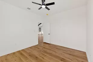 6039 Plum Dale Rd, Dallas, TX 75241 - Photo 25