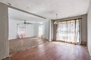 1703 Navaro St, Dallas, TX 75208 - Photo 9